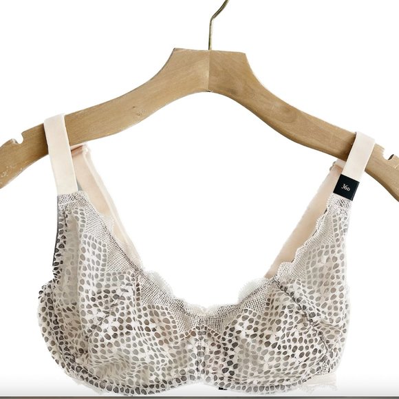 Victoria's Secret Other - NWT 36D Victoria’s Secret Very Sexy Scoop Neck Lace Bra